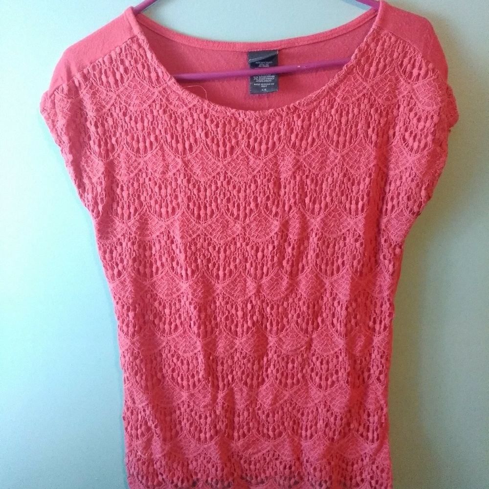 Womens shirts size small lot